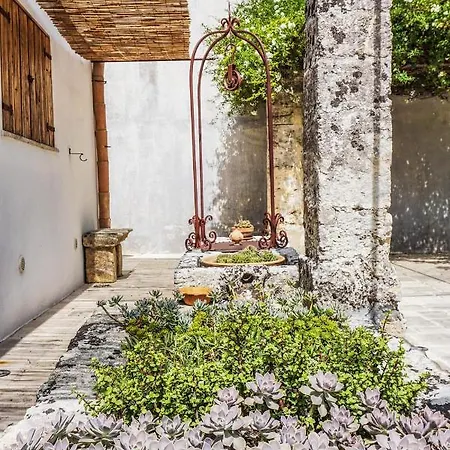 Corte Piri Gasthof Tricase